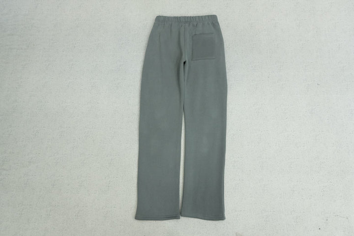 B - SWEATPANTS