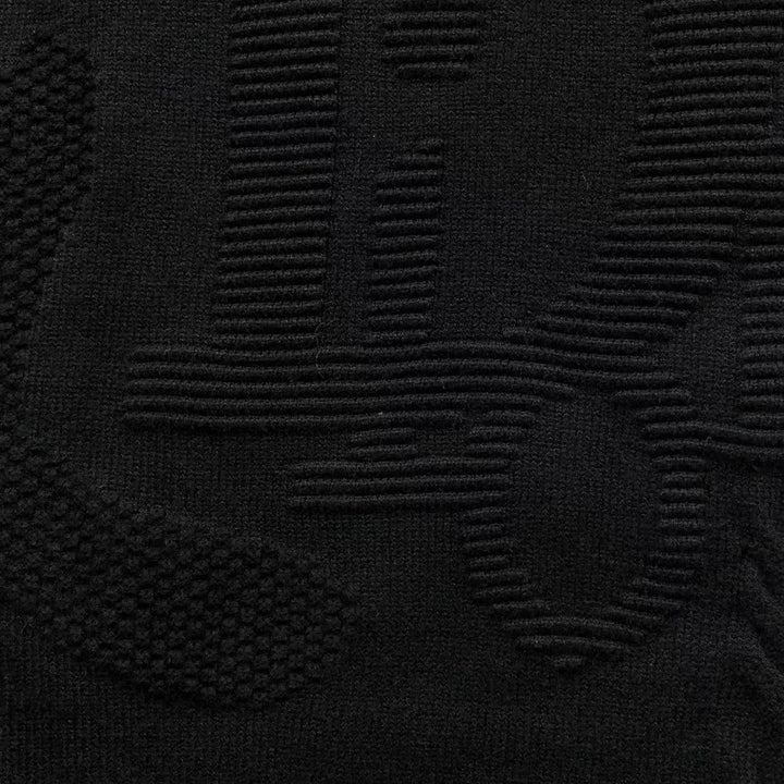 D - SWEATER