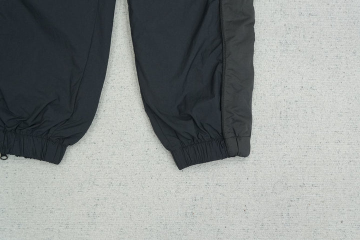 S - SWEATPANTS