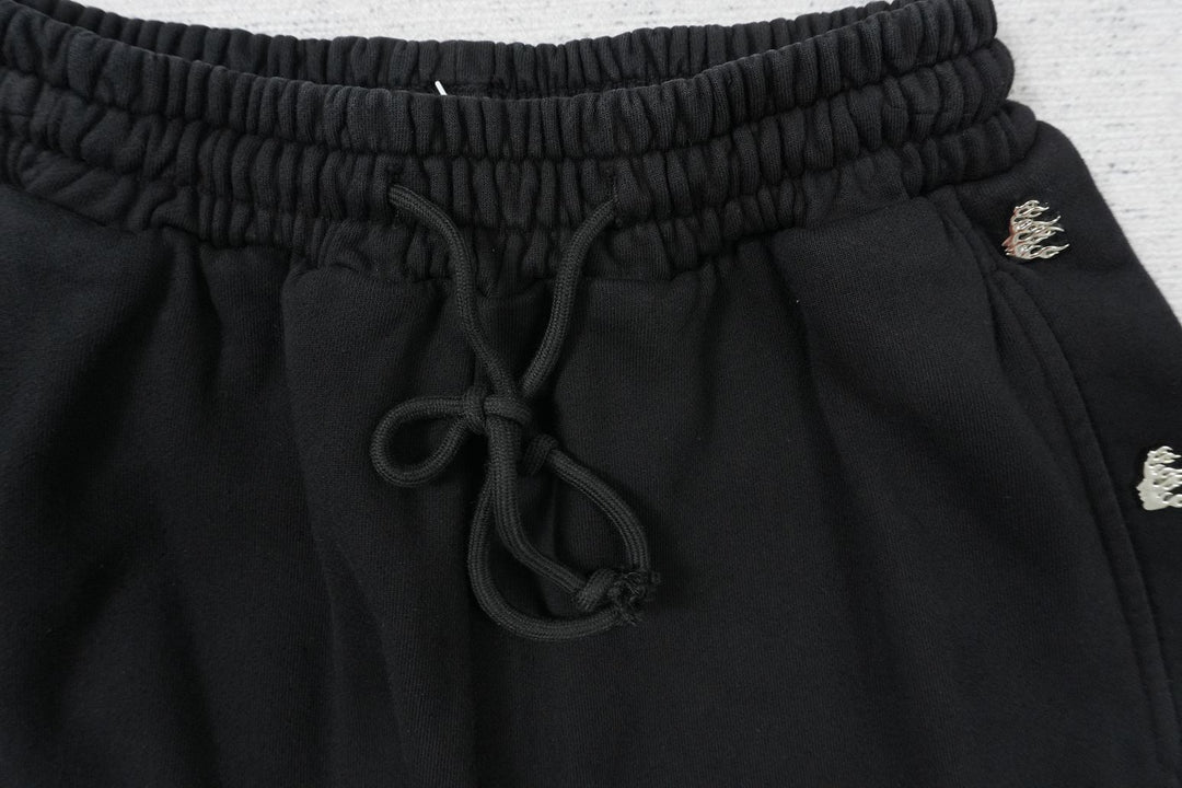 H - SWEATPANTS