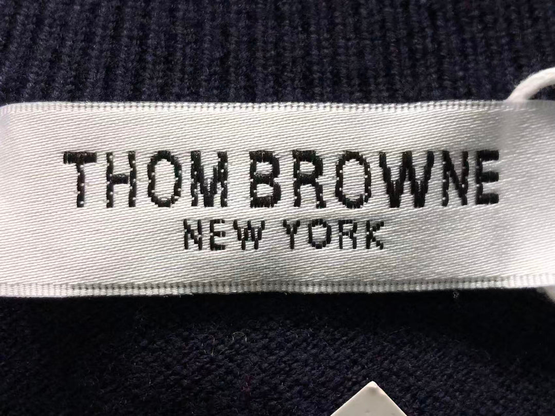 T - SWEATER