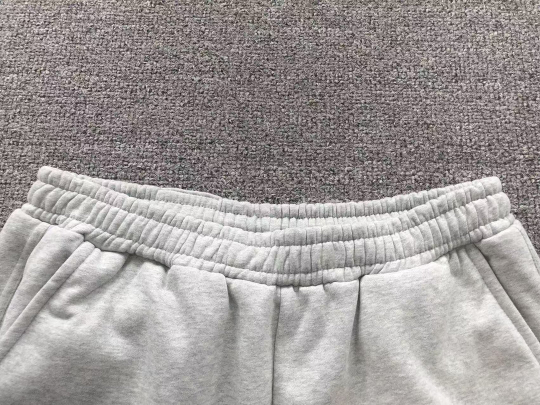 M - SHORTS