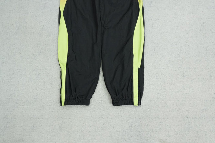 C - SWEATPANTS