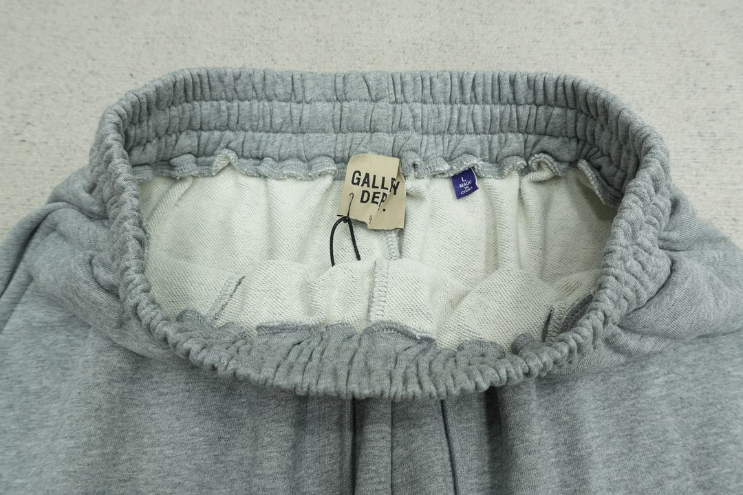 G - SWEATPANTS