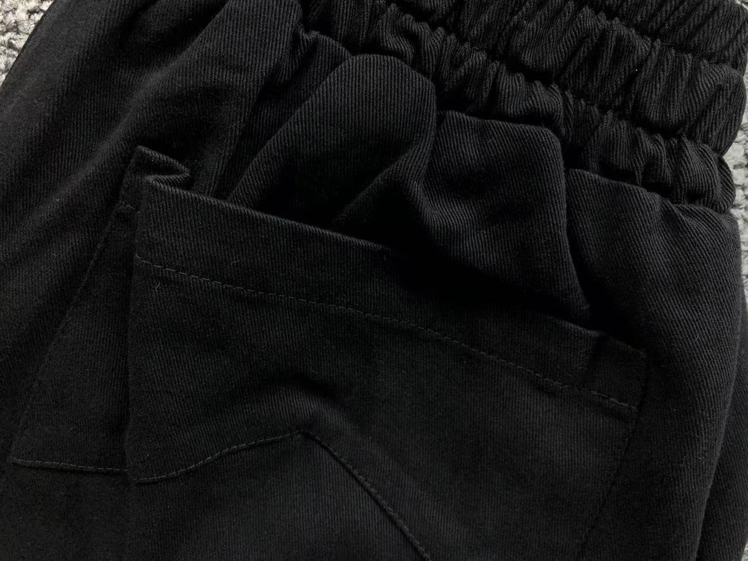 R - SHORTS
