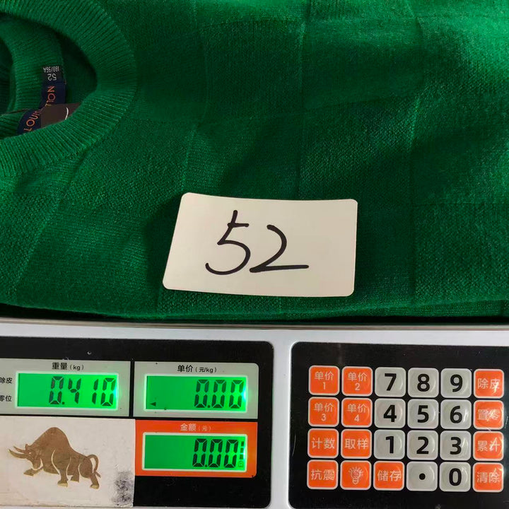 L - SWEATER