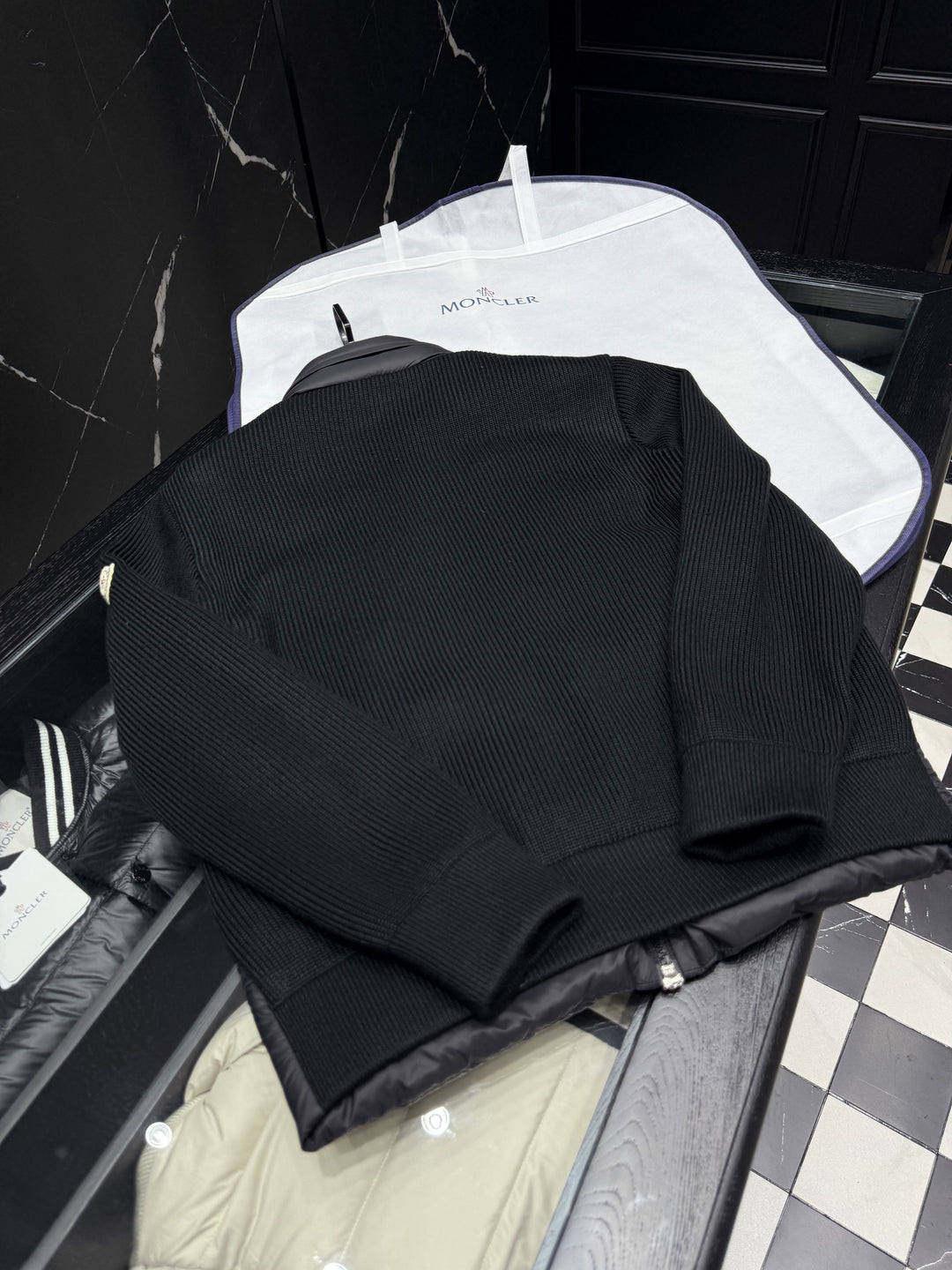 V - CARDIGAN