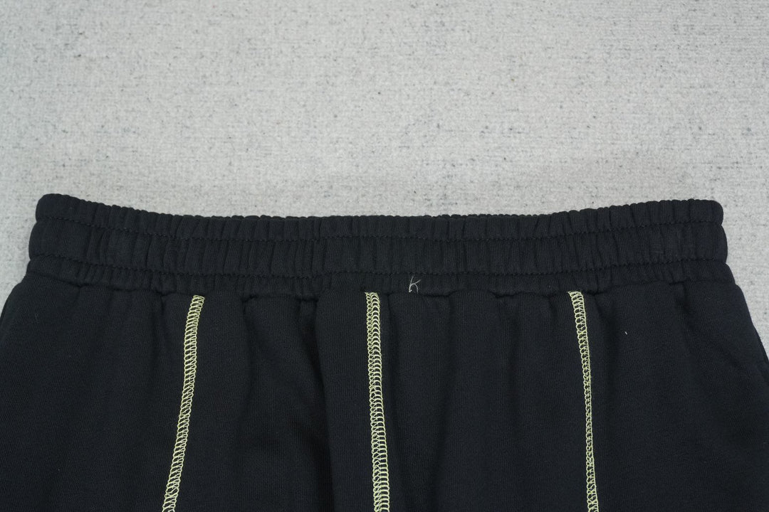 C - SWEATPANTS