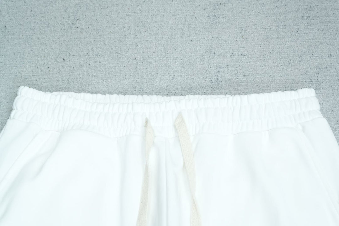 V - SWEATPANTS