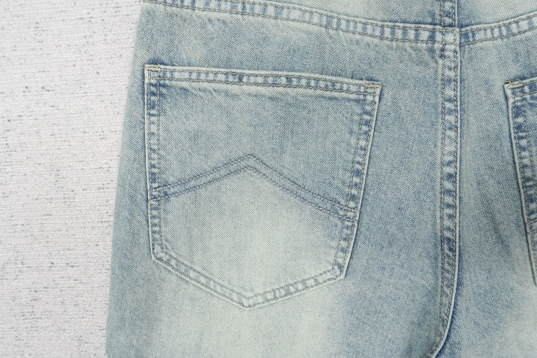 A - JEANS