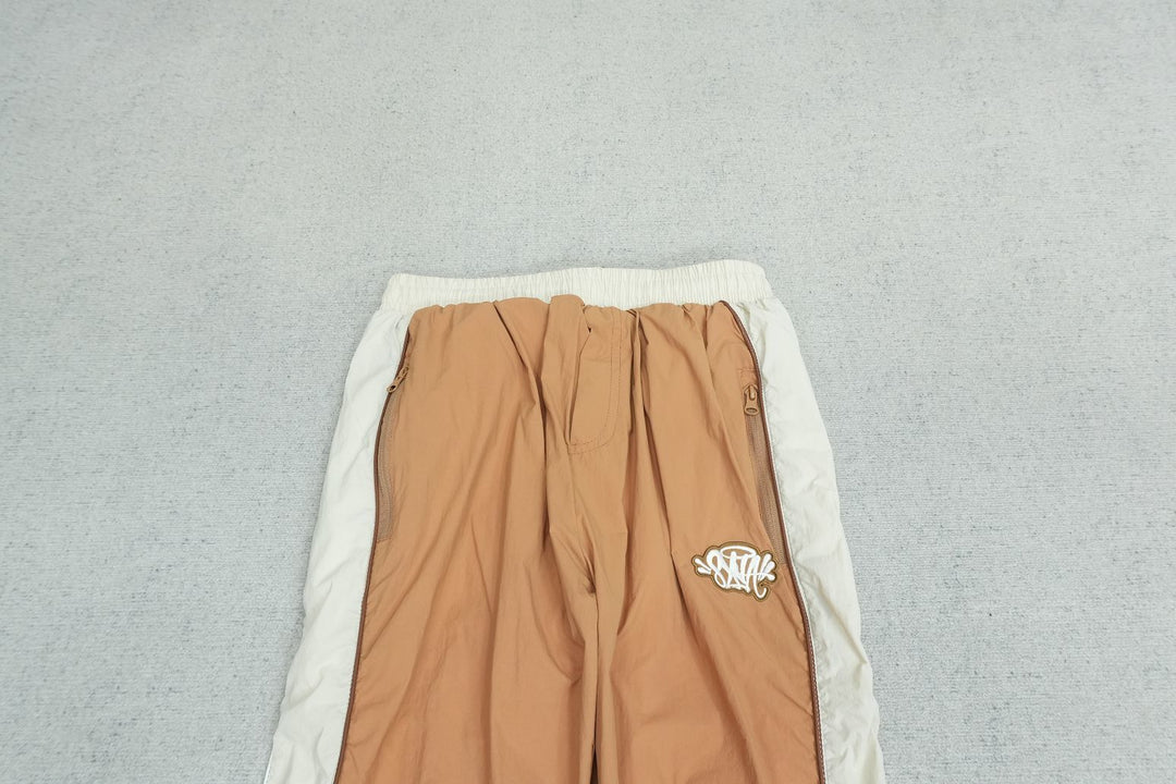 S - SWEATPANTS