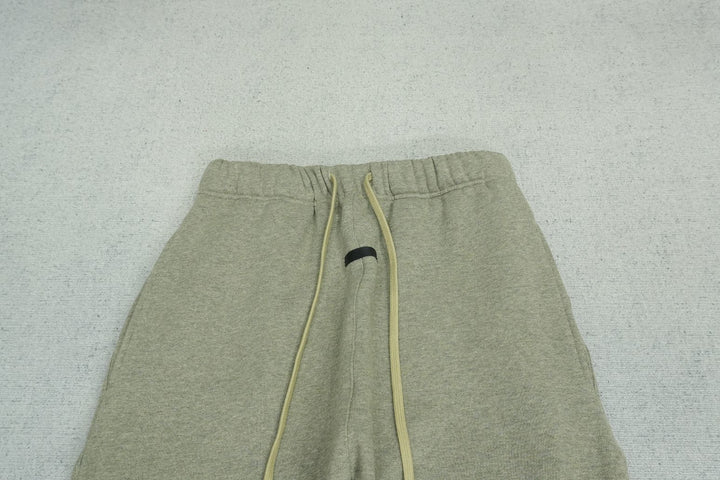F - SWEATPANTS