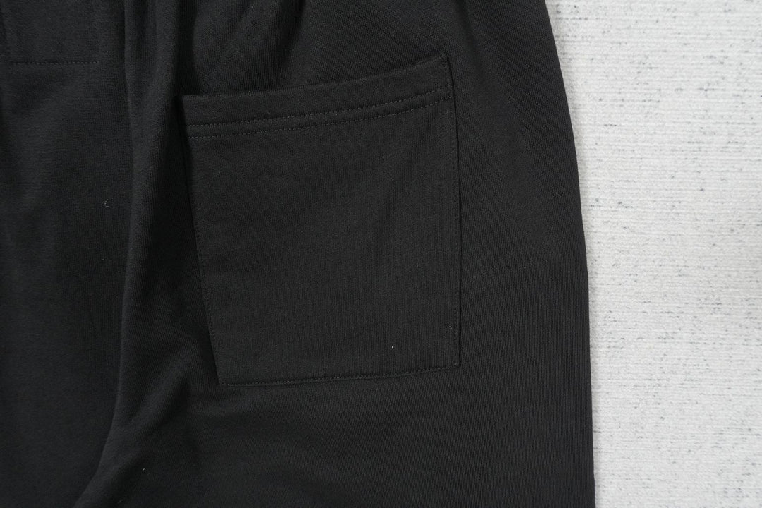 H - SWEATPANTS