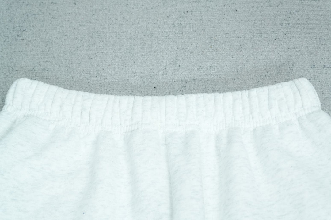B - SWEATPANTS