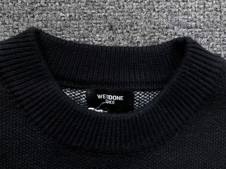 W - SWEATER