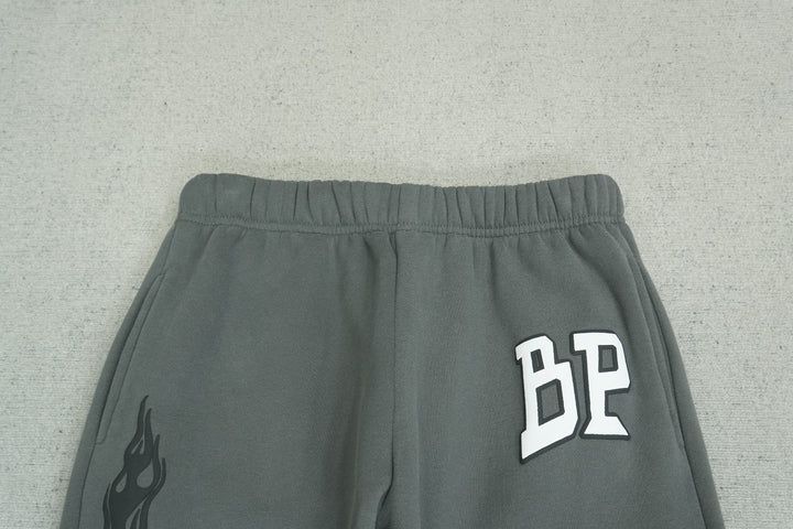 B - SWEATPANTS