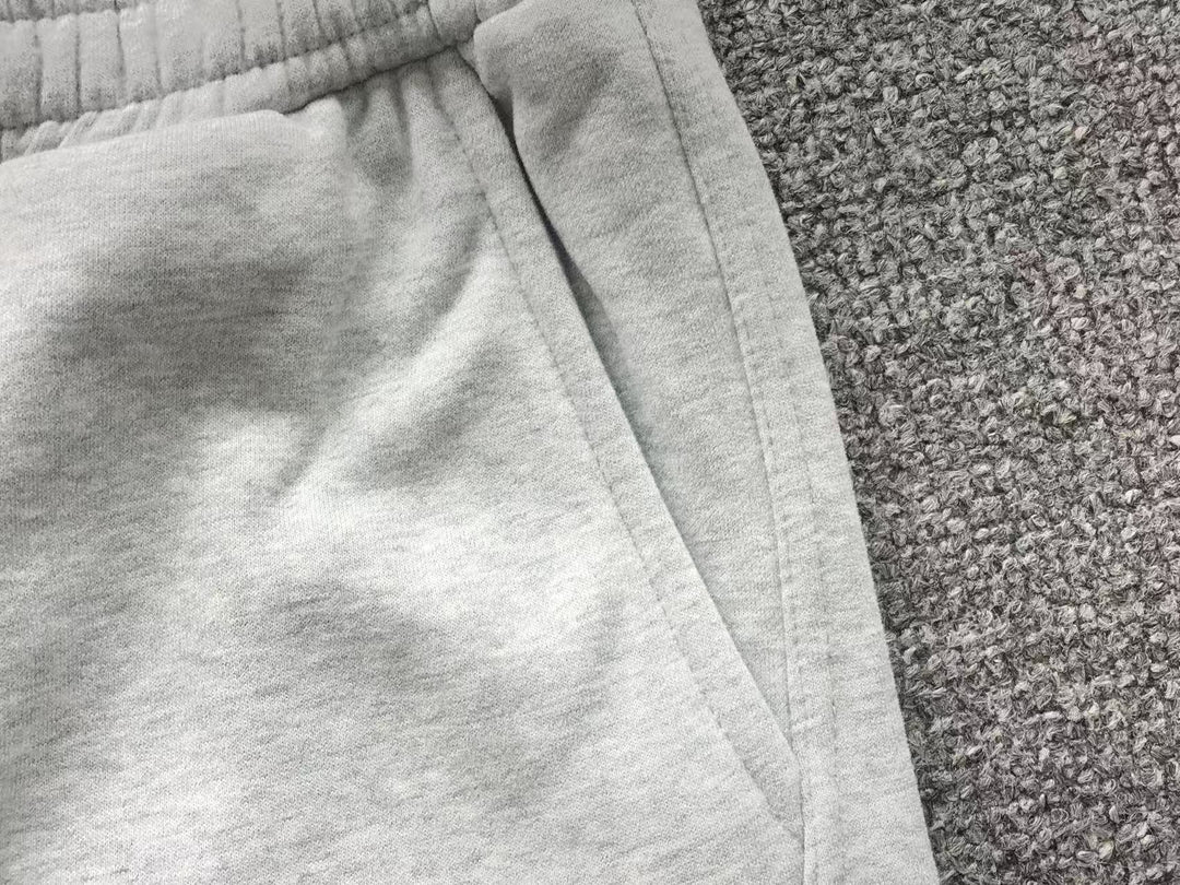 M - SHORTS