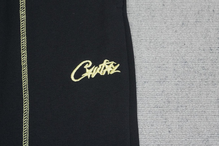 C - SWEATPANTS