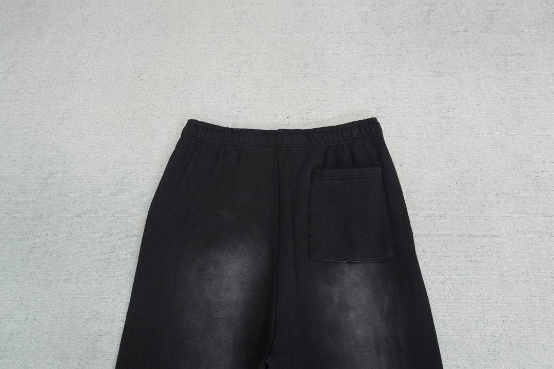 M - SWEATPANTS