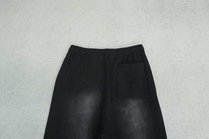 M - SWEATPANTS