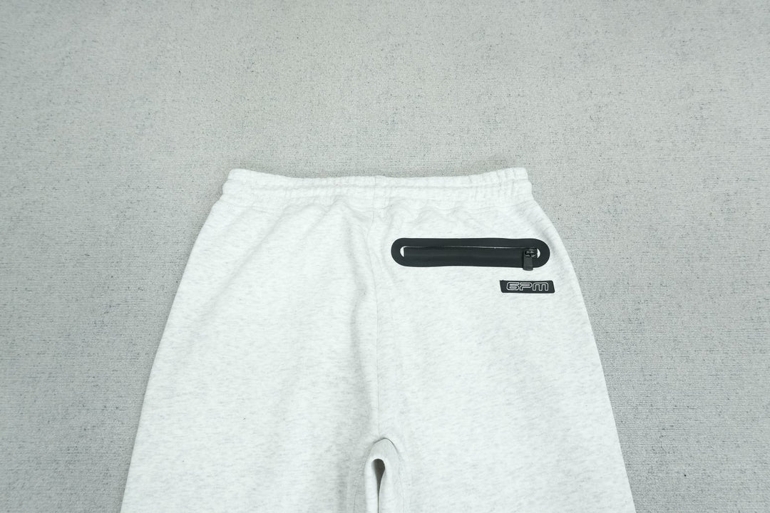 S - SWEATPANTS