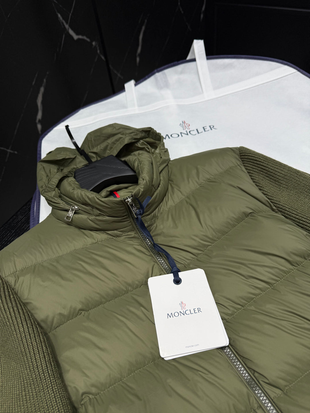 V - CARDIGAN