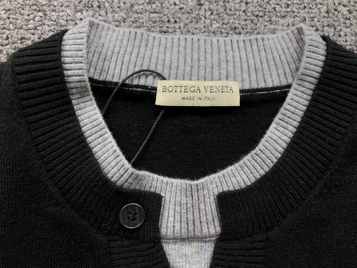 B - SWEATER
