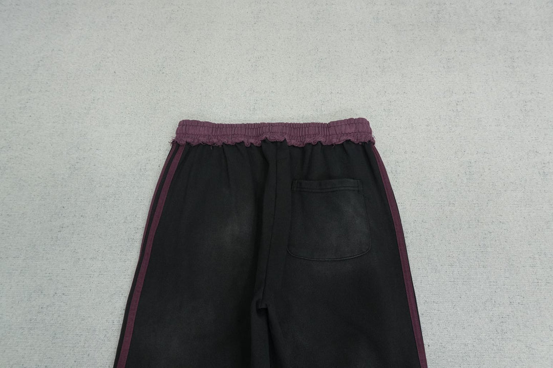 V - SWEATPANTS