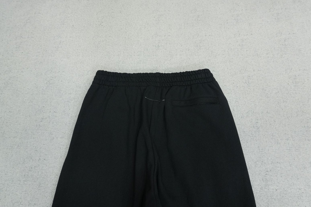 M - SWEATPANTS