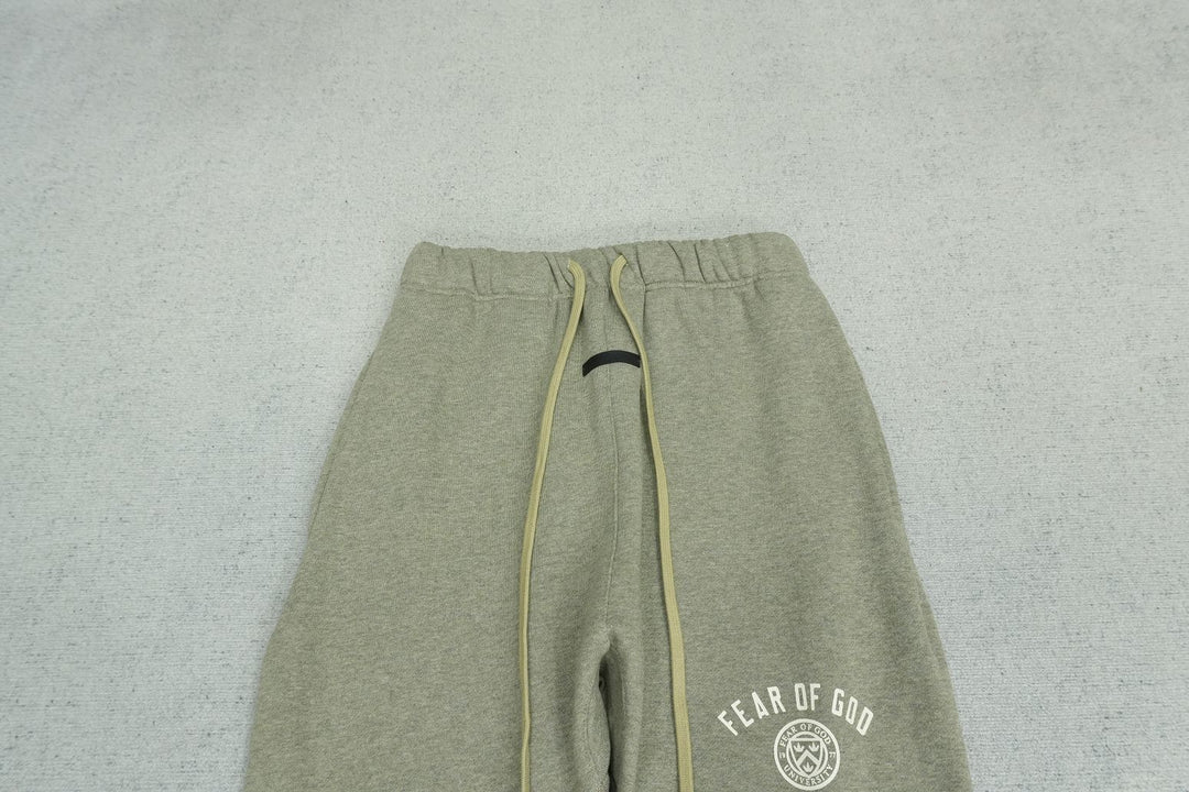 F - SWEATPANTS