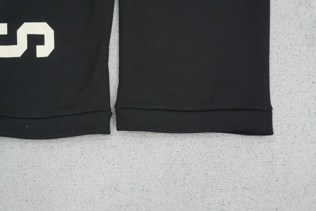 F - SWEATPANTS