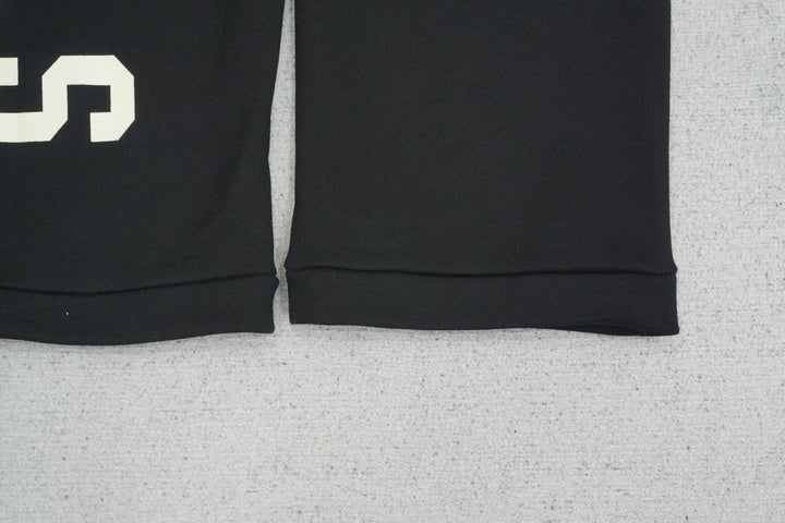 F - SWEATPANTS
