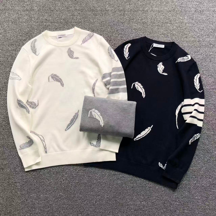 T - SWEATER