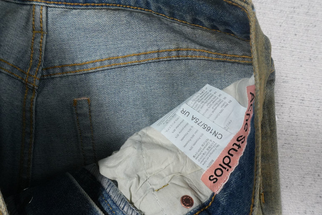 A - JEANS
