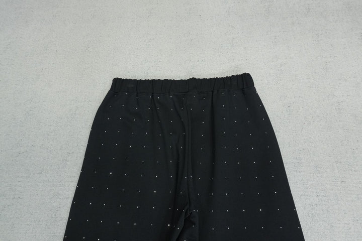 S - SWEATPANTS