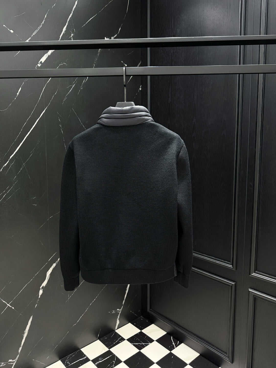 V - CARDIGAN