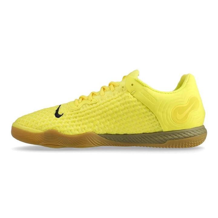 R - FUSSBALLSCHUHE