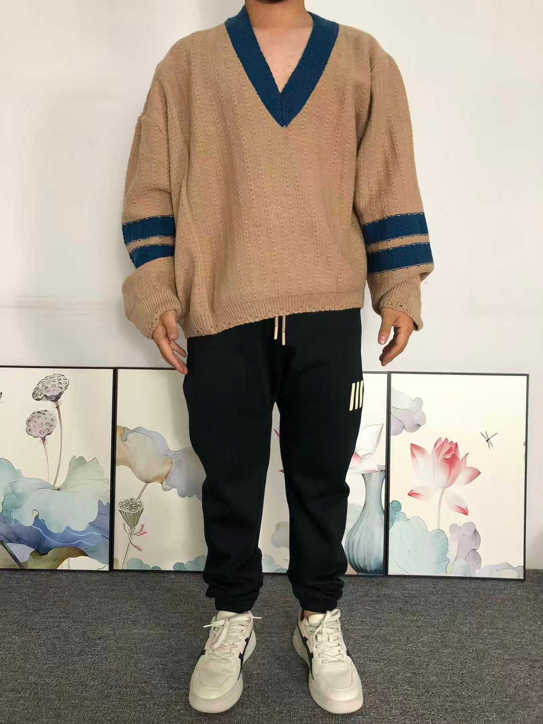 E - SWEATER