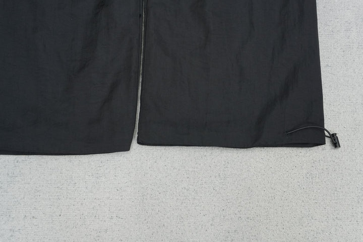 F - SWEATPANTS