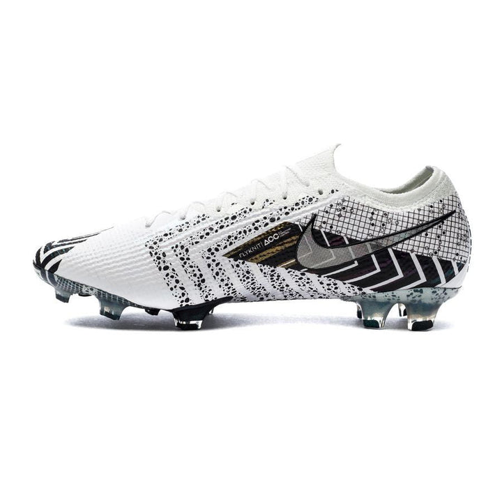 M - FUSSBALLSCHUHE