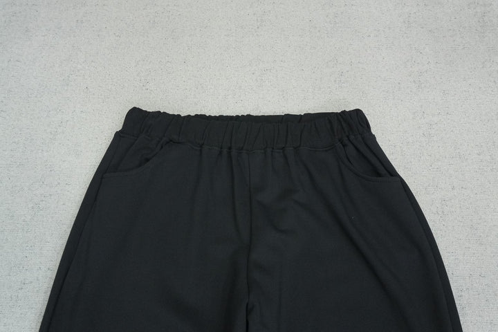 S - SWEATPANTS