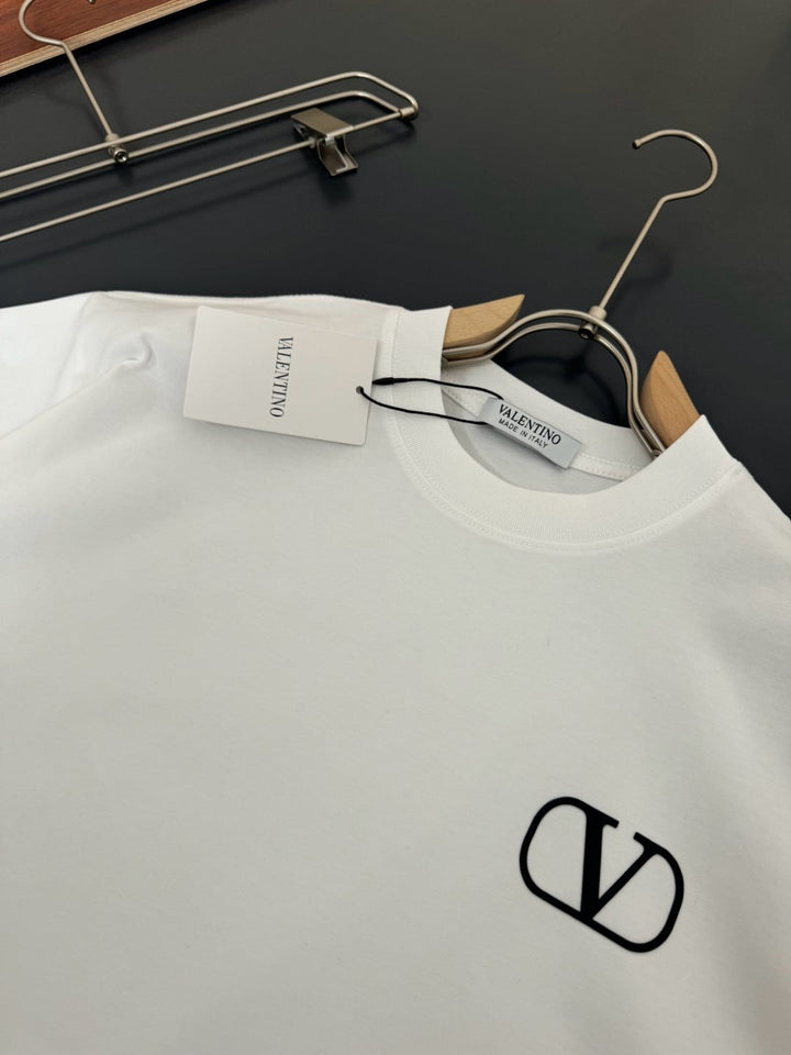 V - TSHIRT