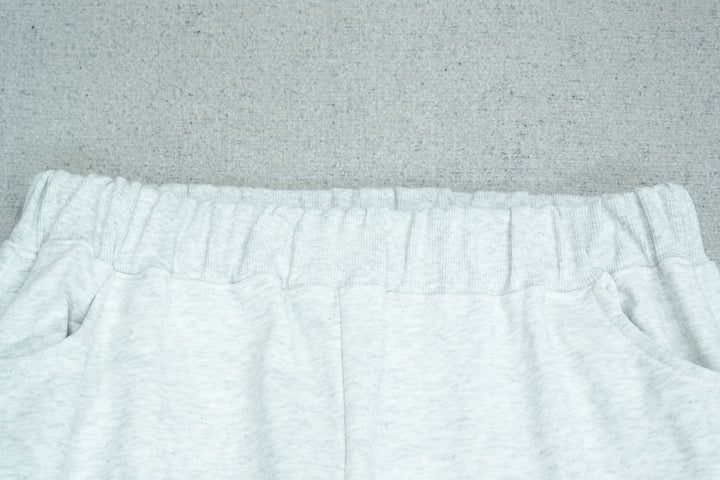 S - SWEATPANTS