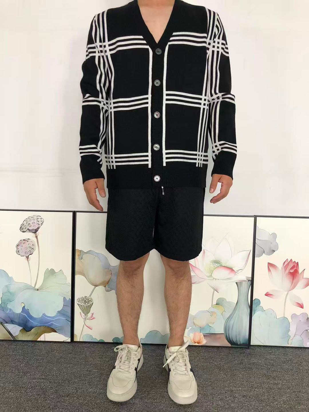 B - SWEATER