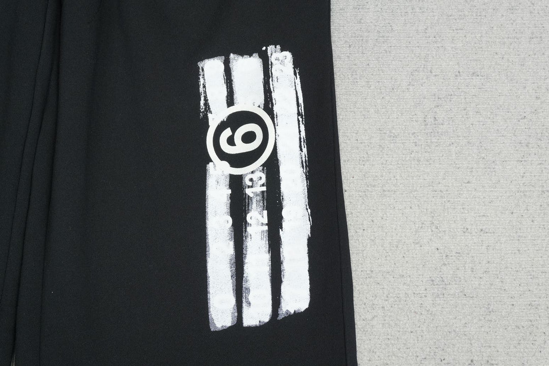 M - SWEATPANTS