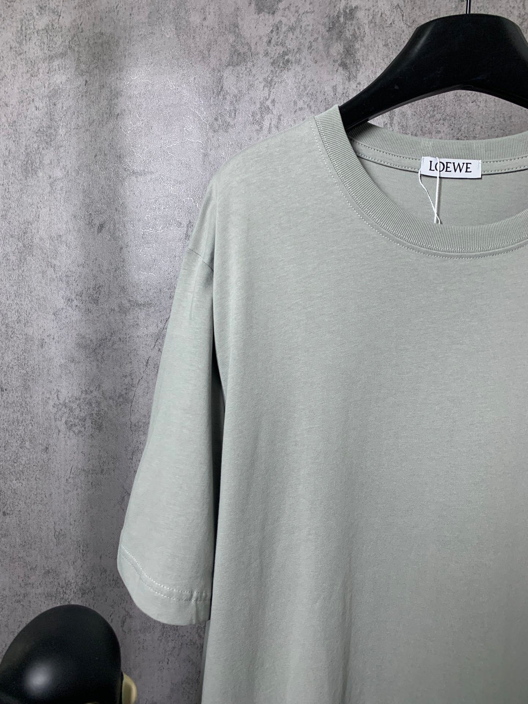 L - TSHIRT