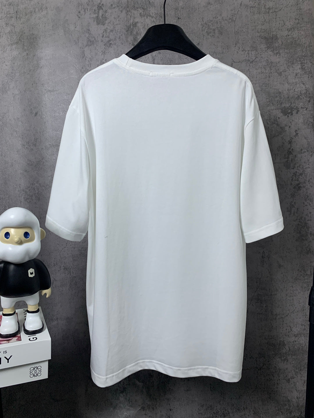 L - TSHIRT