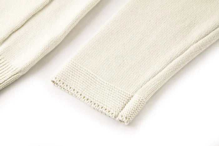 D - SWEATER