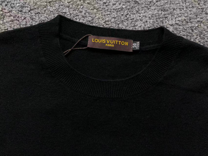 L - SWEATER