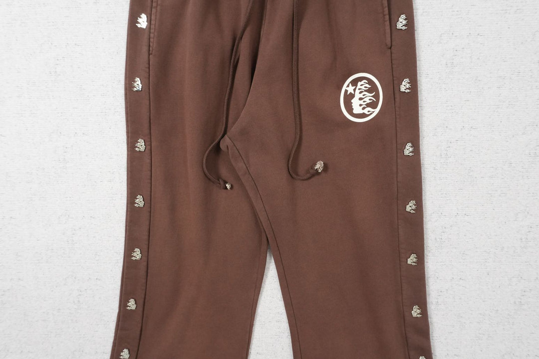 H - SWEATPANTS